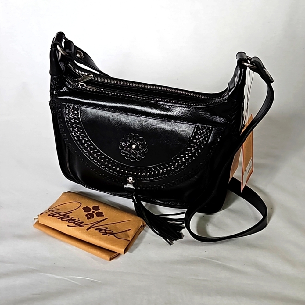 Patricia Nash vintage distressed leather Camila hobo shoulder bag.